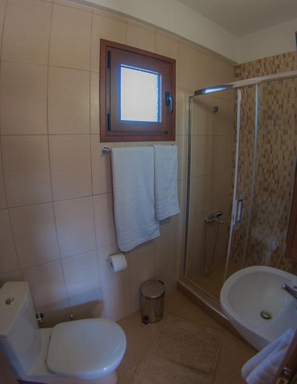 Ianthi Maisonettes Nea Roda Extérieur photo