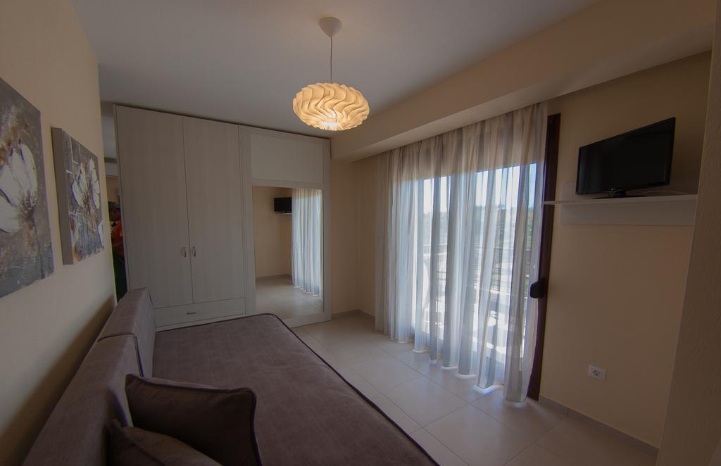 Ianthi Maisonettes Nea Roda Extérieur photo