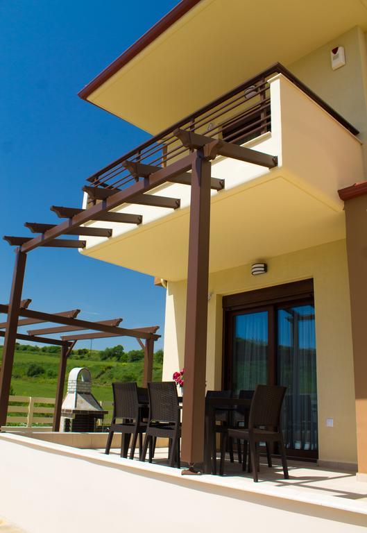 Ianthi Maisonettes Nea Roda Extérieur photo